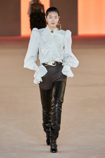 Look 46